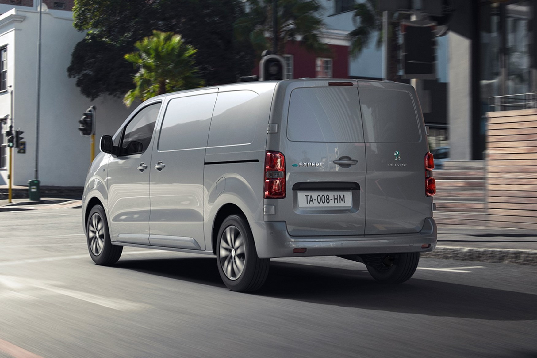 Peugeot E-Expert Electric Van Review (2021) | Parkers