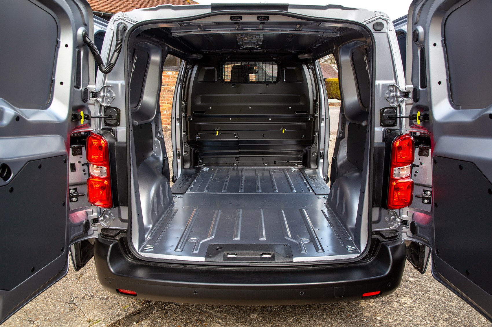 Toyota Proace Electric van - payload, load area, cargo space, empty, silver