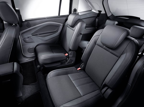 Ford Grand C-MAX interior