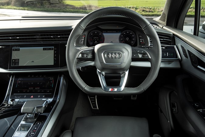 2019 Audi Q7 driving position