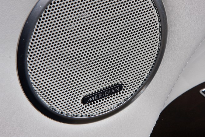 2017 Range Rover Meridian sound system