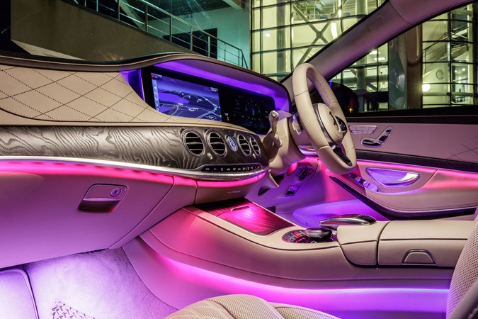 2019 Mercedes S-Class interior ambient lighting