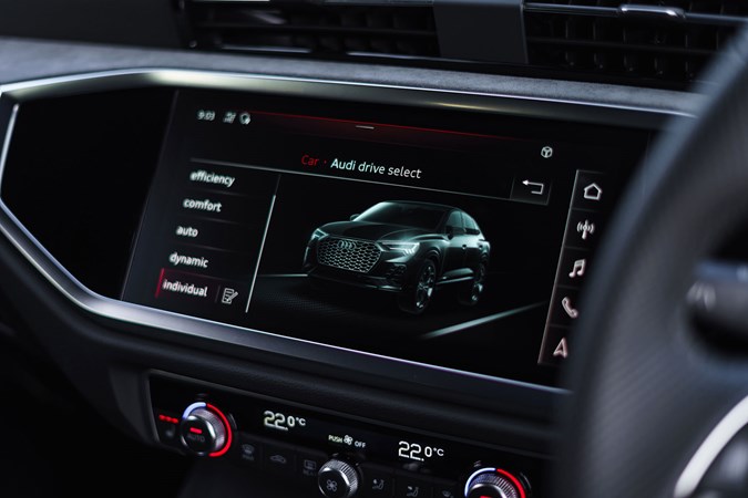 2019 Audi Q3 MMI Touch infotainment