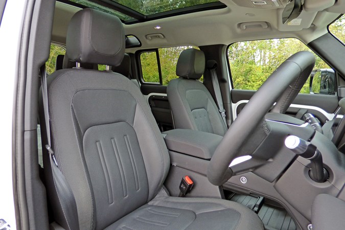 Land Rover Defender 110 (2020) front seats