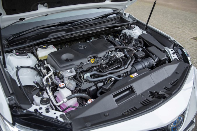 2021 Toyota Camry Saloon engine