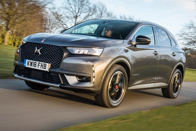 DS 7 Crossback (2021) driving