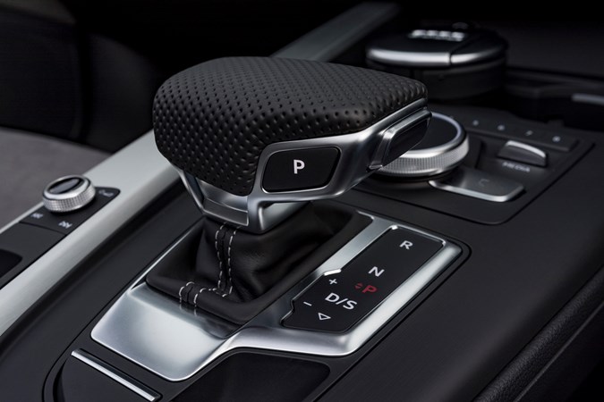 Audi A5 Cabriolet S Tronic transmission