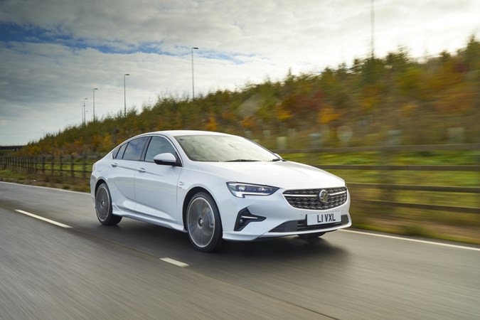 2021 Vauxhall Insignia front tracking