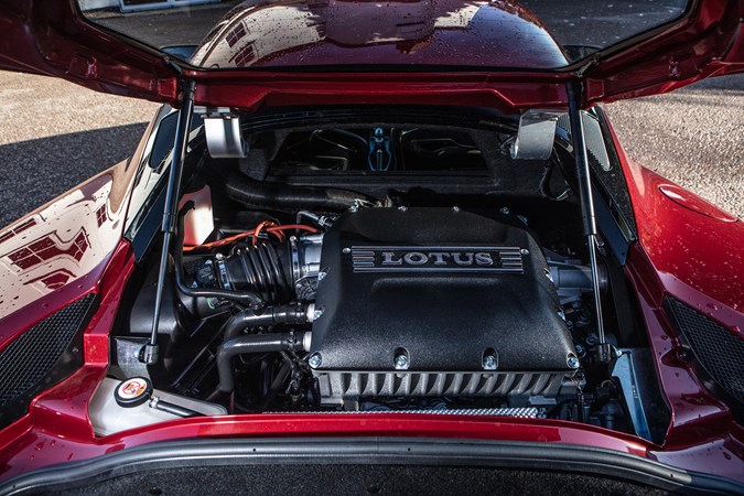Lotus Evora 2020 GT410 engine