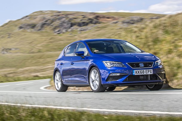 2018 SEAT Leon driving