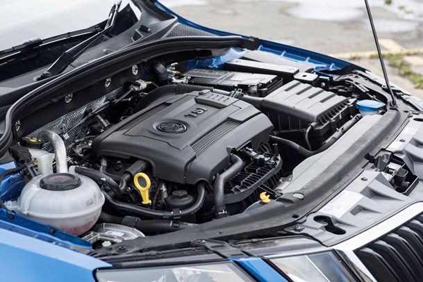 2020 Skoda Octavia Estate vRS engine
