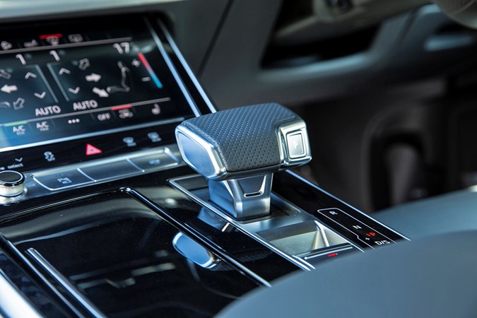 2019 Audi Q7 50 TDI automatic gearbox