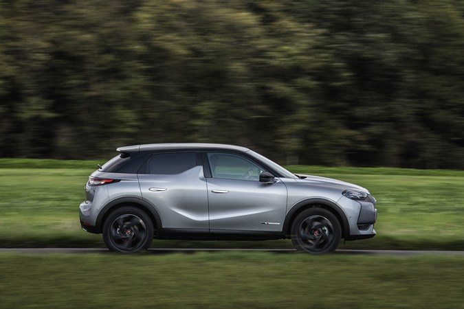 2019 DS 3 Crossback E-Tense driving side-on