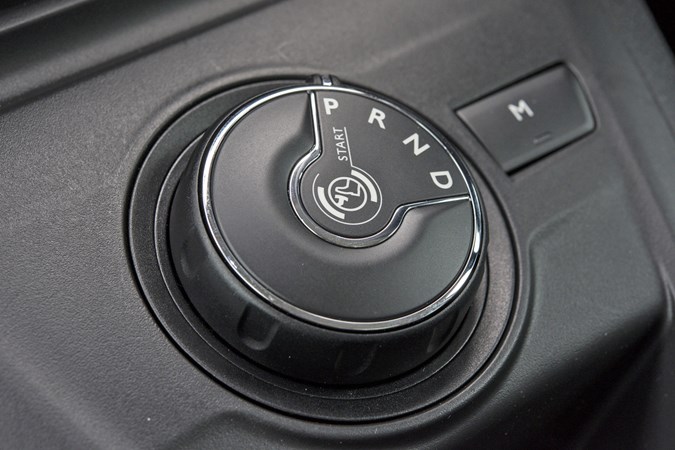 2019 Vauxhall VIvaro Life automatic gear knob
