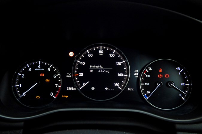 Mazda 3 SkyActiv-X dials 2020