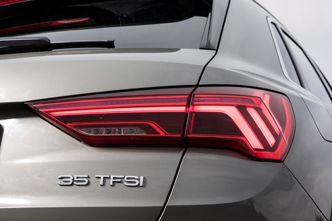Audi Q3 2018 35 TFSI rear badge