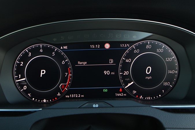 Volkswagen Arteon R-Line digital dials