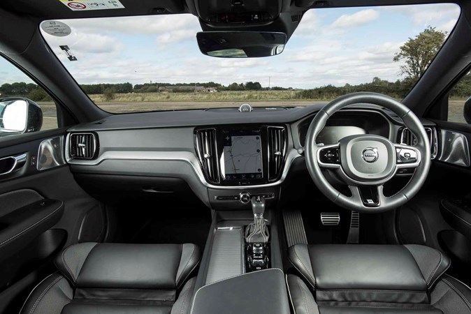 2019 Volvo V60 driving interior