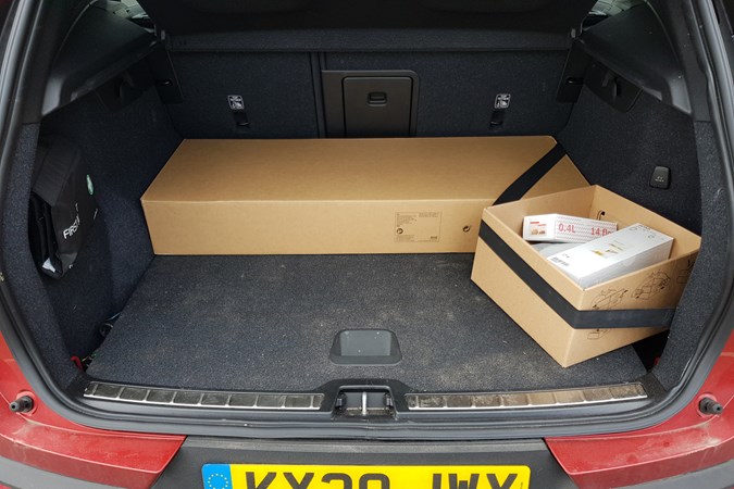 Volvo XC40 with Ikea box