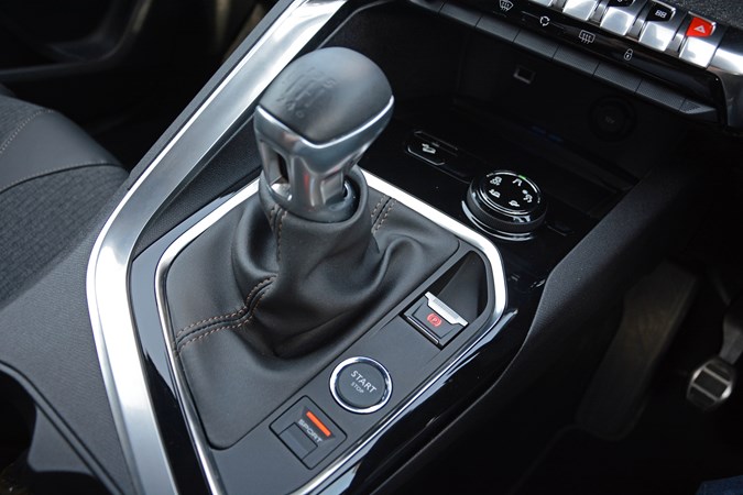 Peugeot 5008 SUV Advanced Grip Control dial