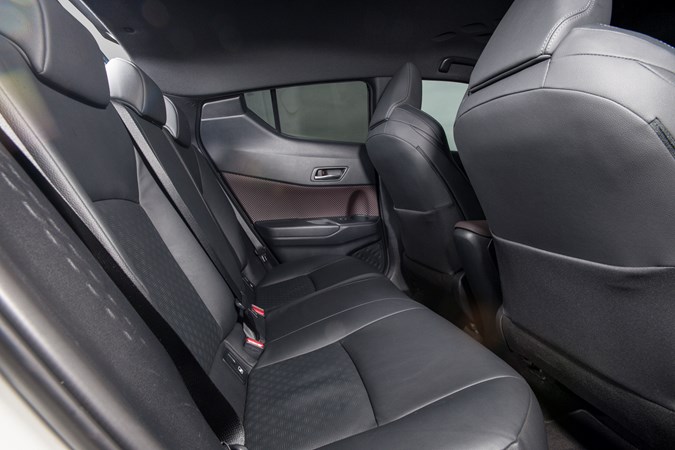 Toyota C-HR: dark seats, small windows
