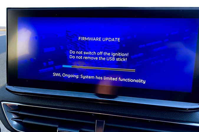 Peugeot 3008 Firmware update screen