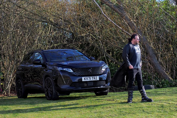 Peugeot 3008 Hybrid4 2021 Black, with typical owner