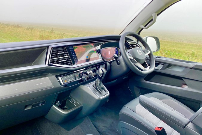 2020 Volkswagen Caravelle dashboard