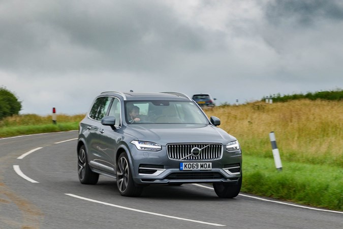 Volvo XC90 T8 performance and handling
