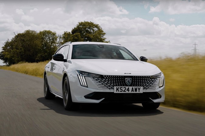 Peugeot 508 SW driving