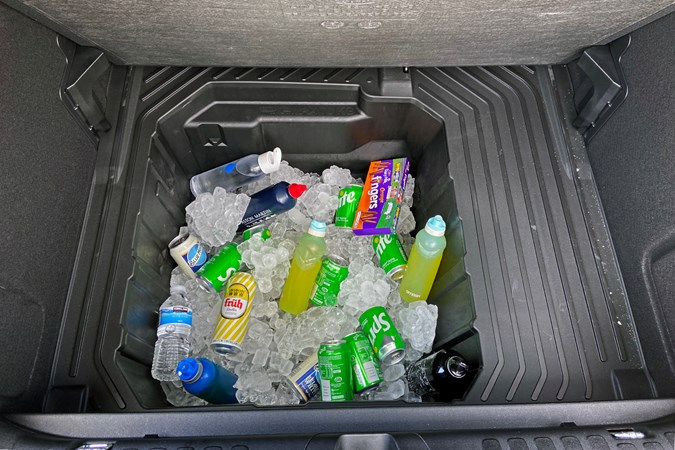 Ford Puma ST-Line X, Megabox ice drinks 2021