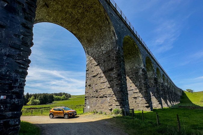 2023 Dacia Sandero Stepway under Shankend Viaduct