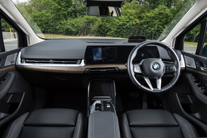 2022 BMW 2 Series Active Tourer LT dash