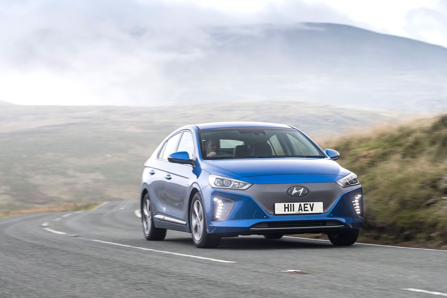 why-the-new-hyundai-ioniq-could-save-company-car-drivers-tax-and-fuel