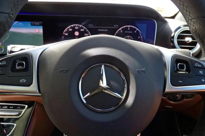 Mercedes E class steering