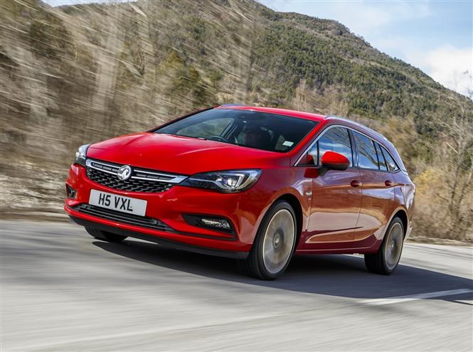 All-new Vauxhall Astra Sports Tourer Comes To The UK | Parkers