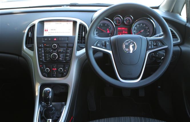 Vauxhall Astra Tech Line interior