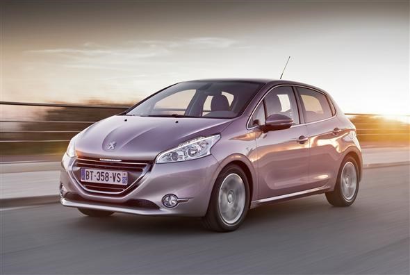 The 1.6 e-HDi start/stop diesel engine option ticks all the boxes for company car drivers