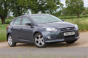 The Ford Focus Zetec  1.6 TDCi ECOnetic offers a great mix of low emissions and decent standard equipment