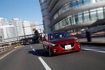 Mazda 3 Hybrid uses petrol engine and 60kw electric motor