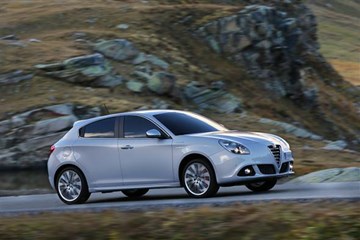 It may not look all that different but the Alfa Romeo Giulietta has had a mild touch-up for 2014