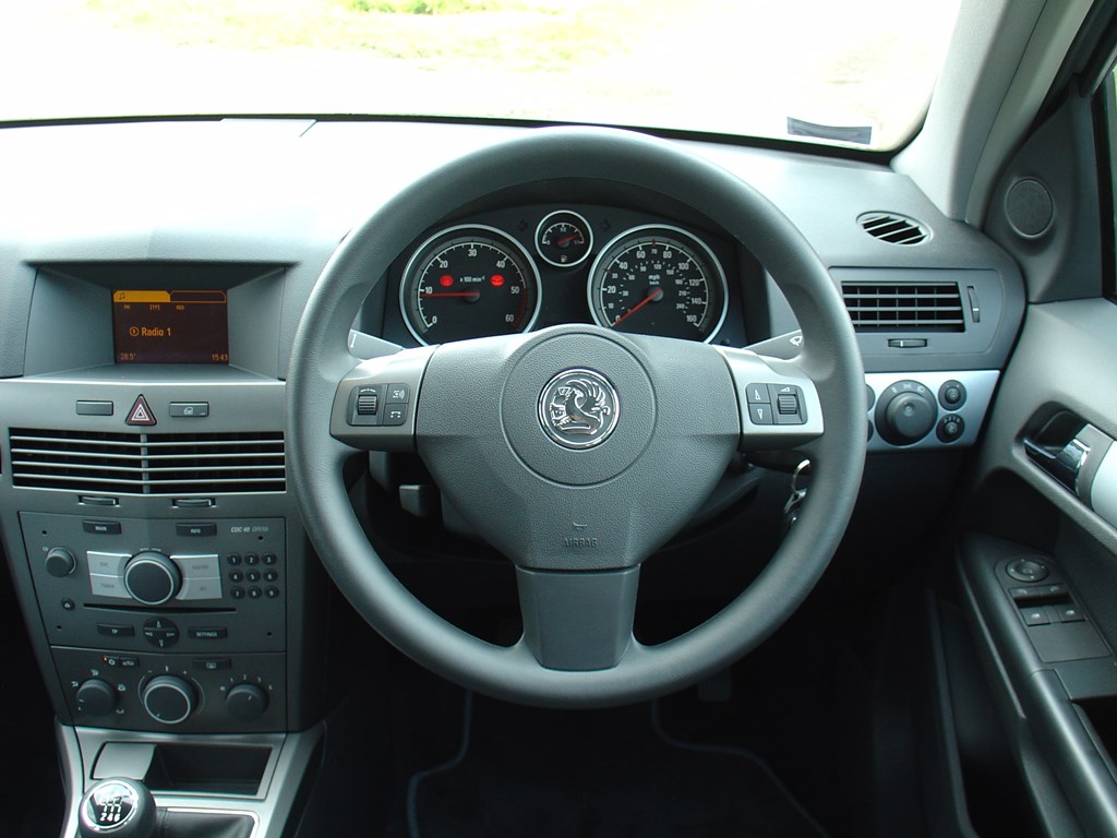 Used Vauxhall Astra Hatchback (2004 - 2010) Interior