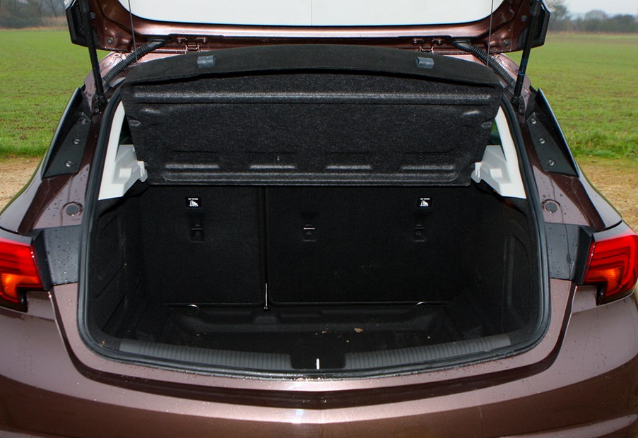 Vauxhall Astra 2016 Hatchback Boot/load space