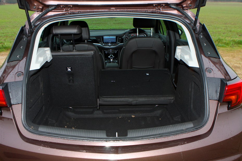 Vauxhall Astra 2016 Hatchback Boot/load space