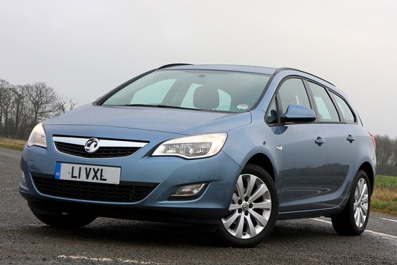 Vauxhall Astra Sports Tourer (10-15) specifications data