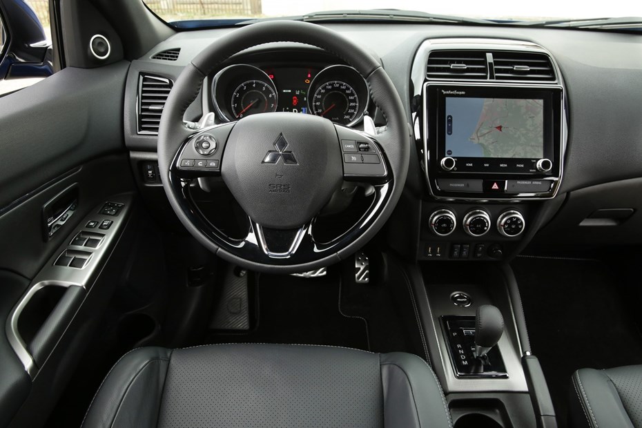 Mitsubishi ASX interior