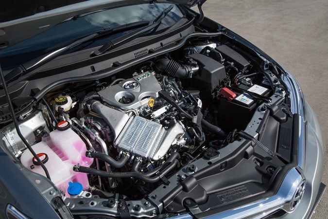 Toyota Auris Touring Sports engine