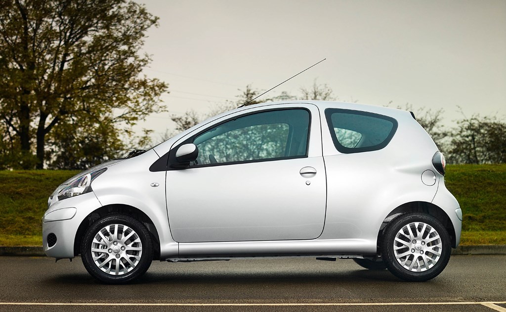 Seuil De Coffre Toyota Aygo X 2022 Aujourd Hui Inox Poli