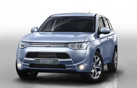 Mitsubishi Outlander PHEV is first 4x4 to qualify for zero road tax