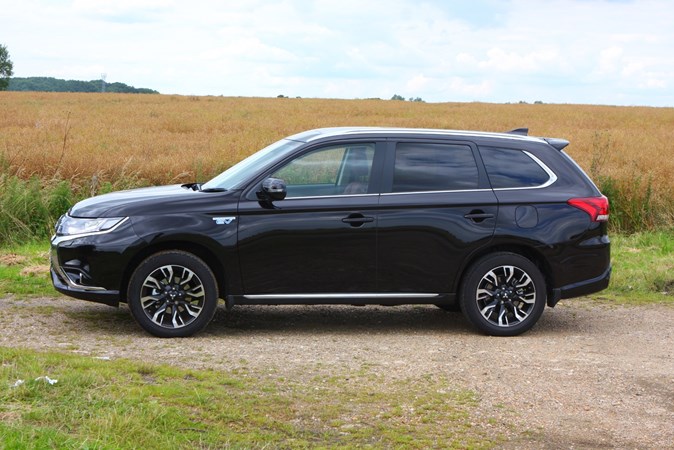 Cars for twins and a toddler - Mitsubishi Outlander 
